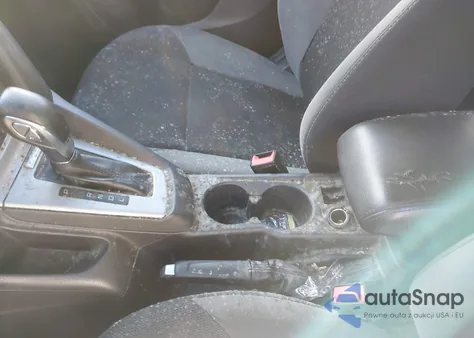 2014 Ford Focus Se z USA, uszkodzony, nr VIN 1FADP3K29EL127189